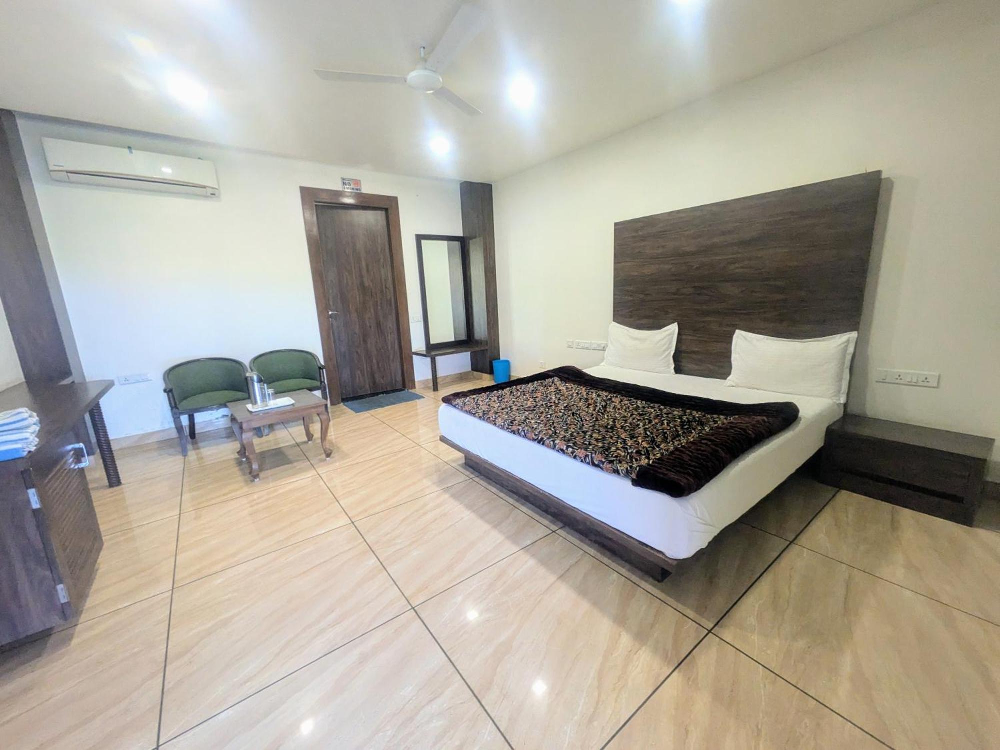 7Bhk Hill Villa Mount Abu Eksteriør bilde